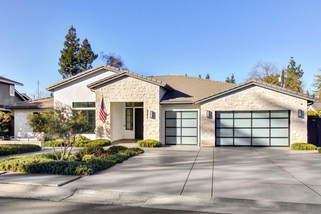 3321 Sierra Oaks Dr, Sacramento, CA 95864