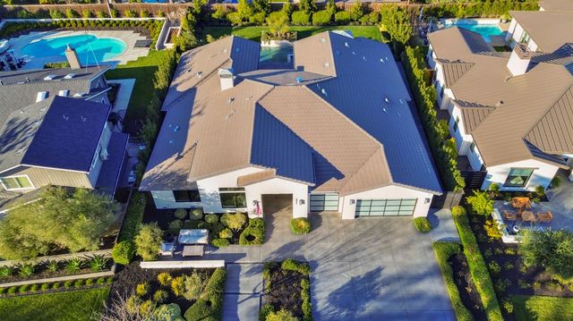 3321 Sierra Oaks Dr, Sacramento, CA 95864