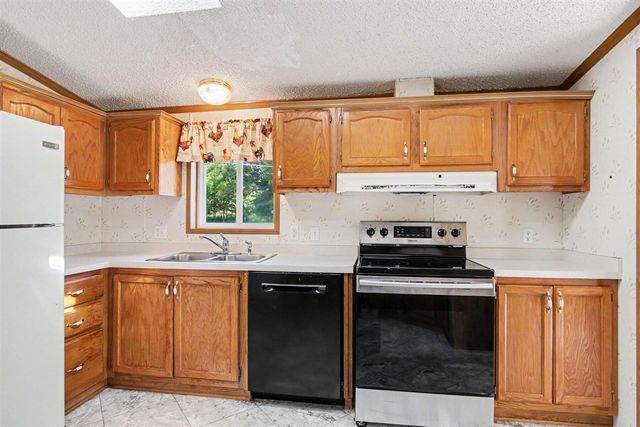 342 W Cherry Street, Cedar Springs, MI 49319