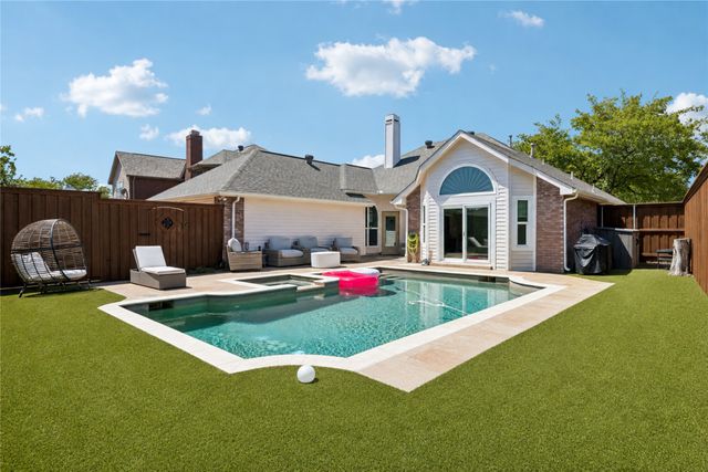 1510 Palisades Drive, Carrollton, TX 75007