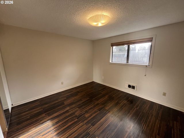 11419 FINNEGANS Way, Oregon City, OR 97045