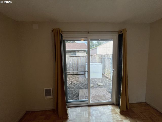 11419 FINNEGANS Way, Oregon City, OR 97045