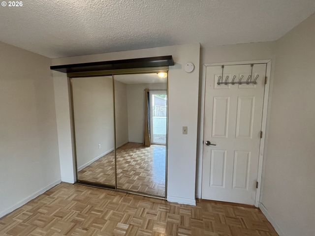 11419 FINNEGANS Way, Oregon City, OR 97045