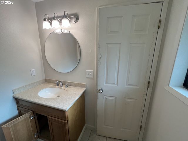 11419 FINNEGANS Way, Oregon City, OR 97045