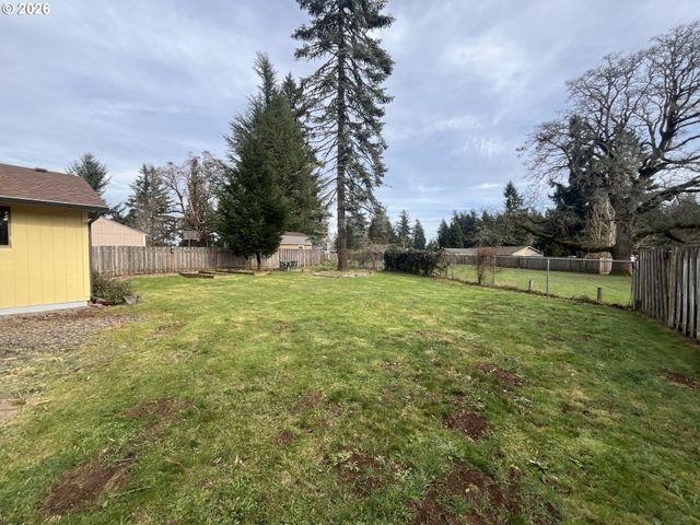 11419 FINNEGANS Way, Oregon City, OR 97045
