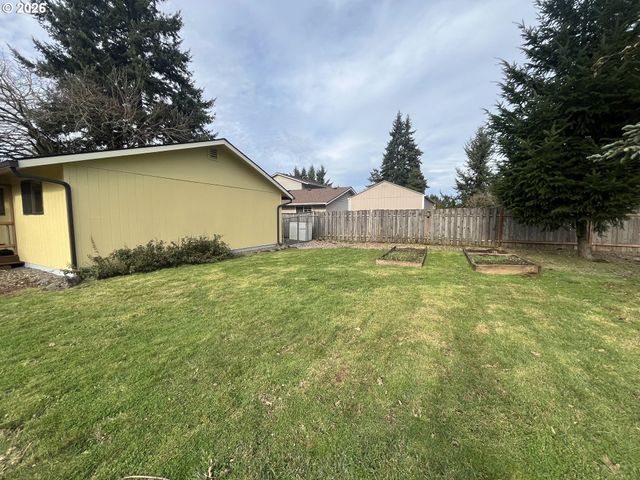 11419 FINNEGANS Way, Oregon City, OR 97045
