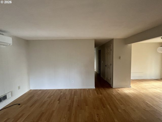 11419 FINNEGANS Way, Oregon City, OR 97045