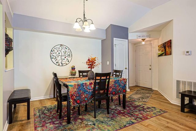 7350 Centrecrest Lane, H, Florence, KY 41042