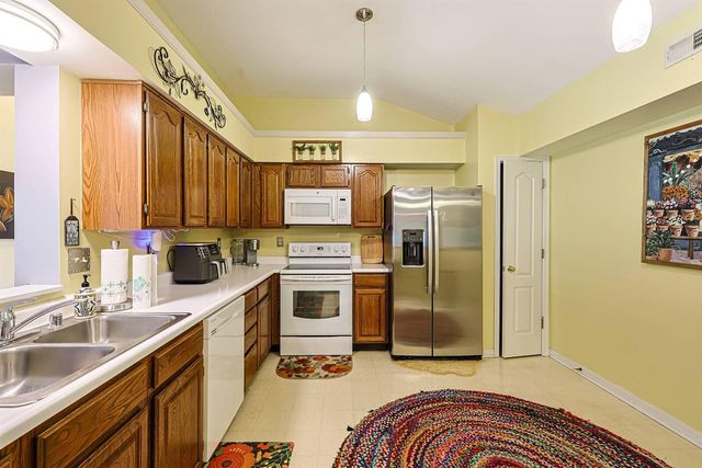 7350 Centrecrest Lane, H, Florence, KY 41042
