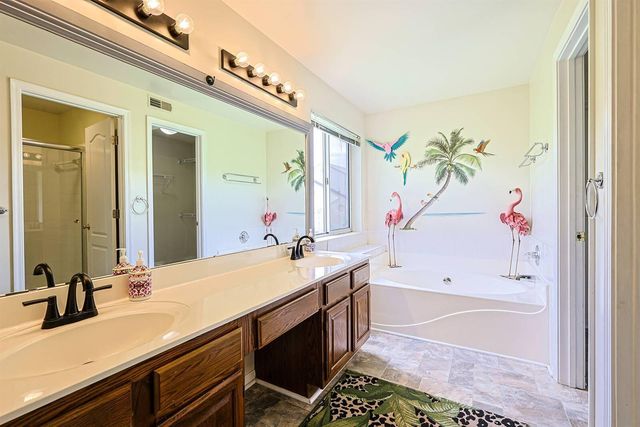 7350 Centrecrest Lane, H, Florence, KY 41042