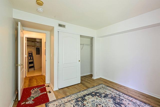 7350 Centrecrest Lane, H, Florence, KY 41042