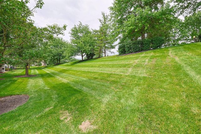 7350 Centrecrest Lane, H, Florence, KY 41042