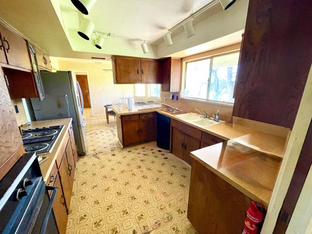 10740 Ferguson Road, Clovis, CA 93619