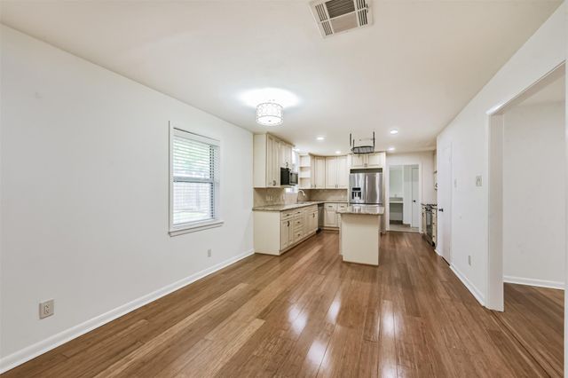 4405 Goldfinch Street, Houston, TX 77035