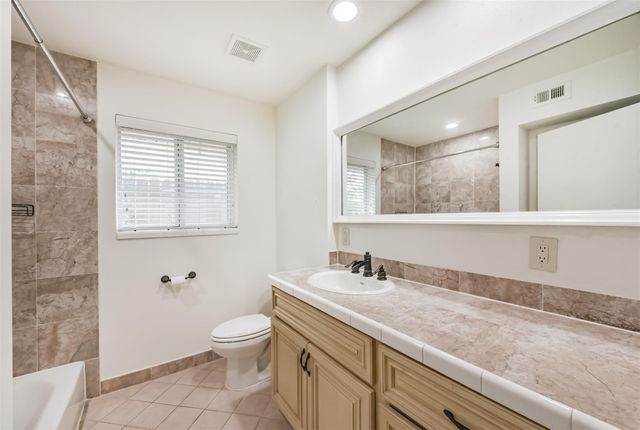 4405 Goldfinch Street, Houston, TX 77035