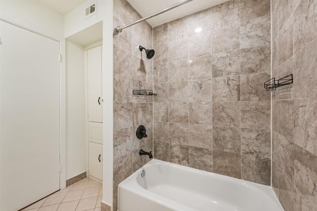 4405 Goldfinch Street, Houston, TX 77035