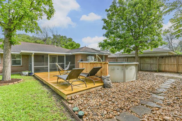 4405 Goldfinch Street, Houston, TX 77035