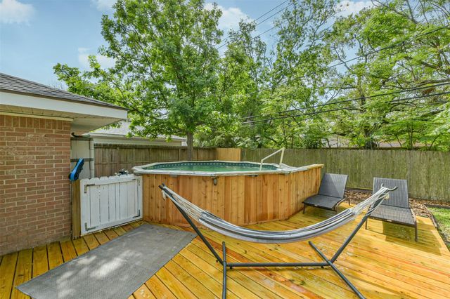 4405 Goldfinch Street, Houston, TX 77035