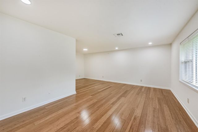 4405 Goldfinch Street, Houston, TX 77035