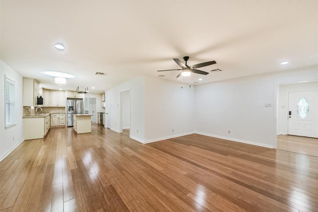 4405 Goldfinch Street, Houston, TX 77035