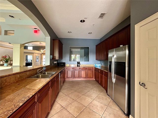 2679 METRO SEVILLA DRIVE 105, Orlando, FL 32835