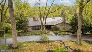 1074 PHEASANT RD, Rydal, PA 19046