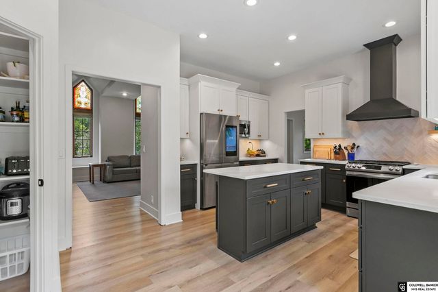 2601 Bretigne Circle, Lincoln, NE 68512