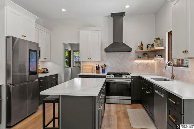 2601 Bretigne Circle, Lincoln, NE 68512