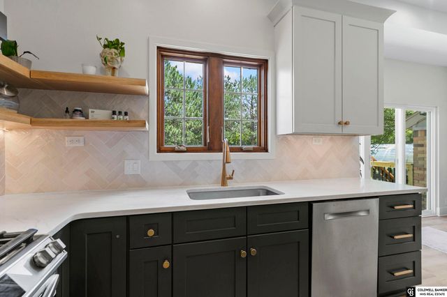 2601 Bretigne Circle, Lincoln, NE 68512