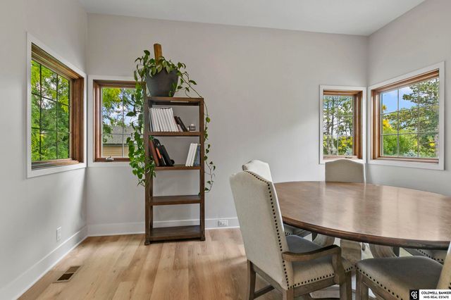 2601 Bretigne Circle, Lincoln, NE 68512