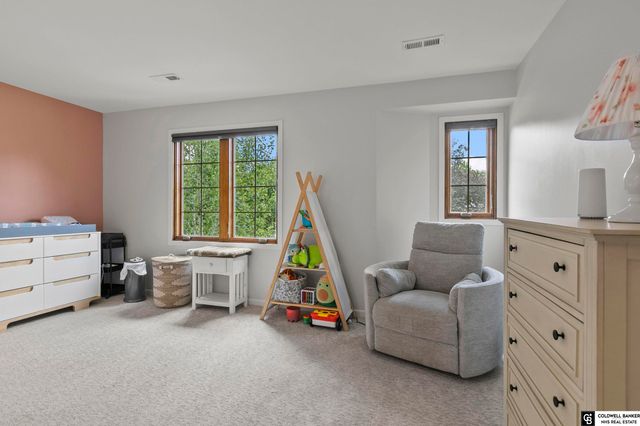 2601 Bretigne Circle, Lincoln, NE 68512