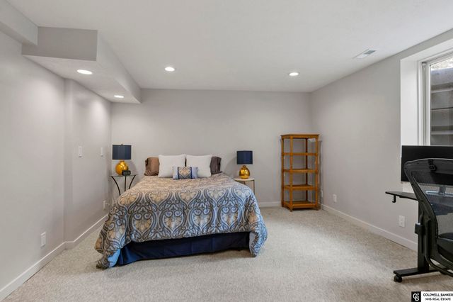2601 Bretigne Circle, Lincoln, NE 68512