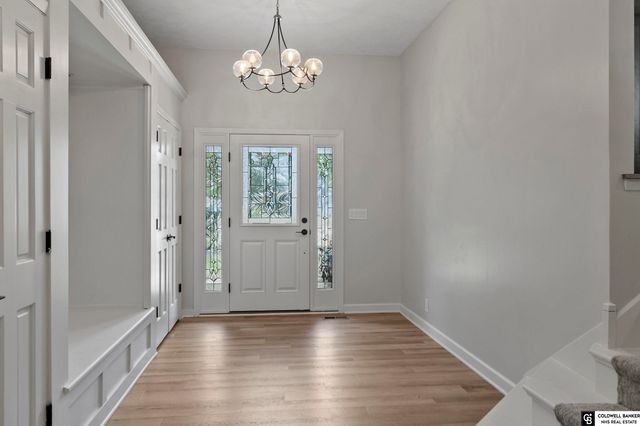 2601 Bretigne Circle, Lincoln, NE 68512