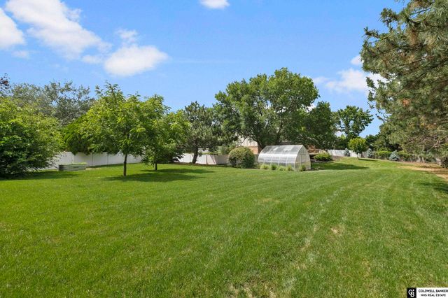 2601 Bretigne Circle, Lincoln, NE 68512