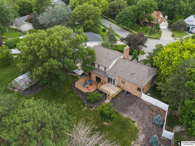 2601 Bretigne Circle, Lincoln, NE 68512