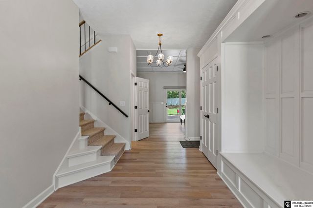 2601 Bretigne Circle, Lincoln, NE 68512