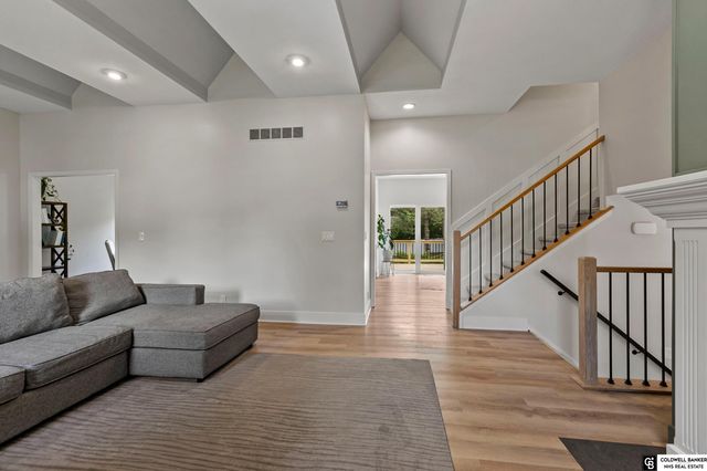 2601 Bretigne Circle, Lincoln, NE 68512