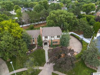 2601 Bretigne Circle, Lincoln, NE 68512