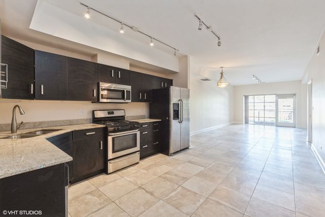 5758 N california Avenue 1C, Chicago, IL 60659