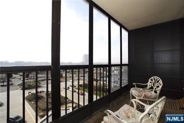 200 Winston 501, Cliffside Park, NJ 07010