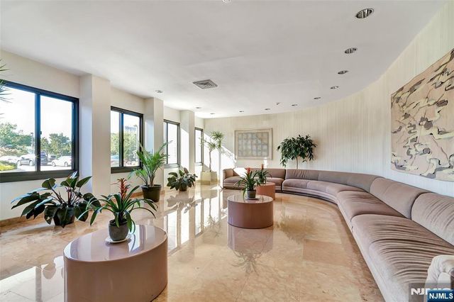 200 Winston 501, Cliffside Park, NJ 07010