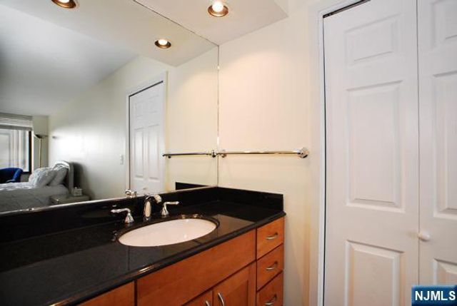 200 Winston 501, Cliffside Park, NJ 07010