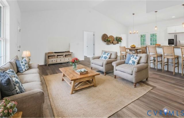 170 Barter Hill Rd, Cumberland, VA 23040