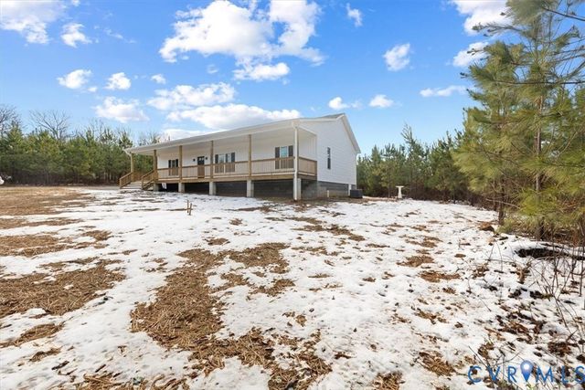 170 Barter Hill Rd, Cumberland, VA 23040