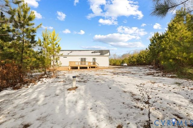 170 Barter Hill Rd, Cumberland, VA 23040