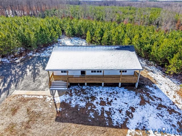 170 Barter Hill Rd, Cumberland, VA 23040