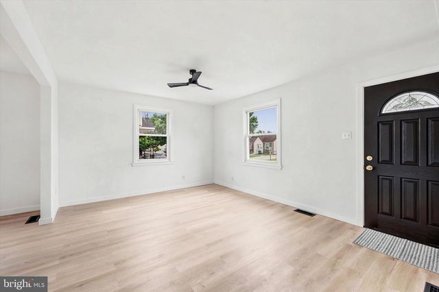 25 N MARTIN LN, Norwood, PA 19074