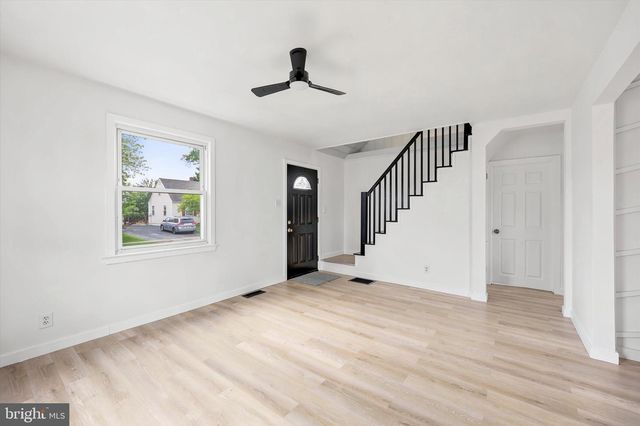 25 N MARTIN LN, Norwood, PA 19074