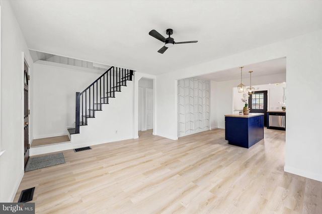 25 N MARTIN LN, Norwood, PA 19074