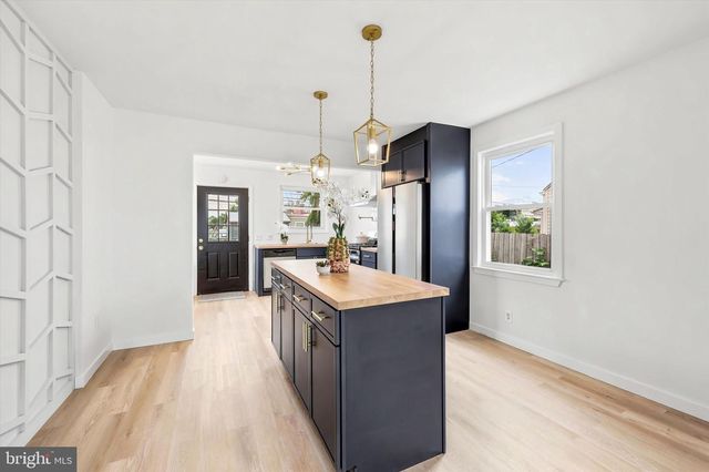 25 N MARTIN LN, Norwood, PA 19074